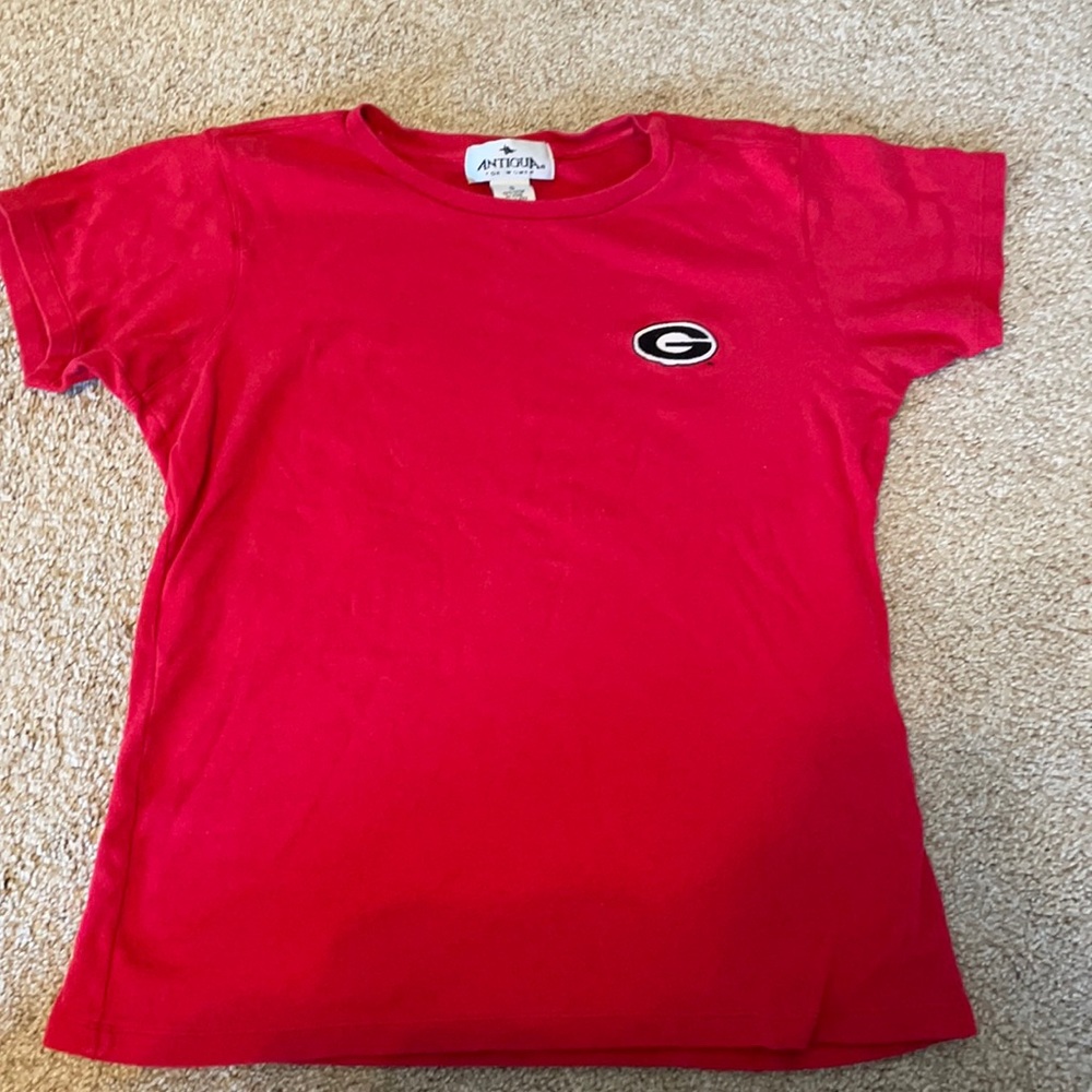 plain Georgia bulldog shirt